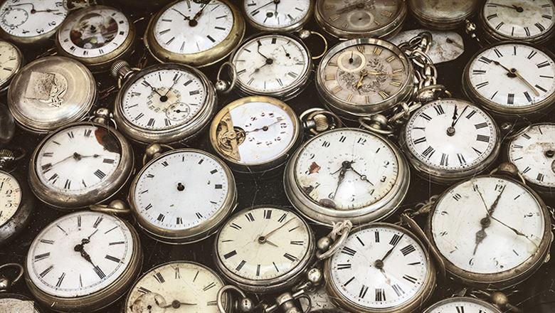 lots of retro style wall clocks