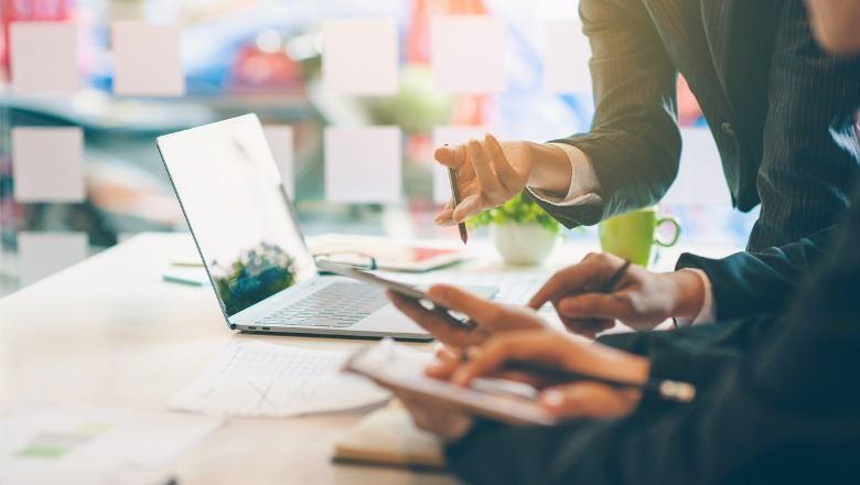 Almonord et al_CEOs and IT